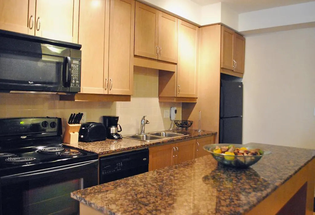 Livingsuites Toronto - 20 Blue Jays Way 0*,  캐나다