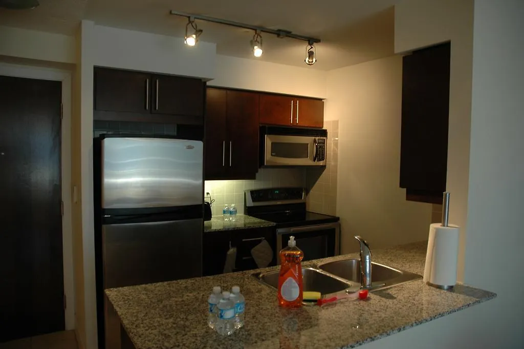아파트 Livingsuites Toronto - 20 Blue Jays Way